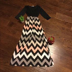 ANGVNS Chevron Maxi Dress